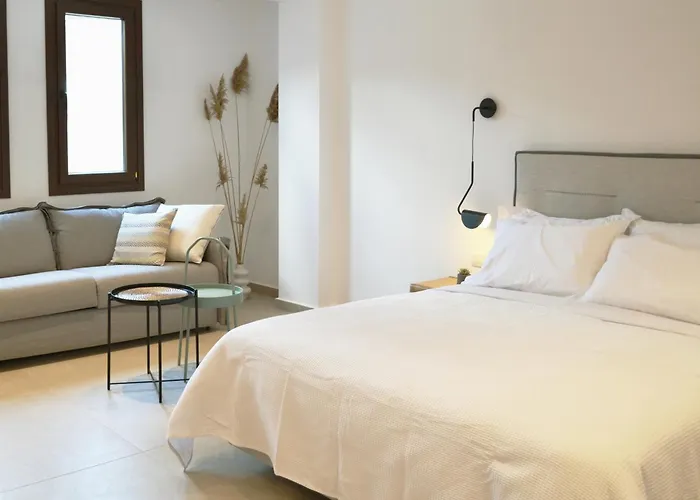 Iades Suites