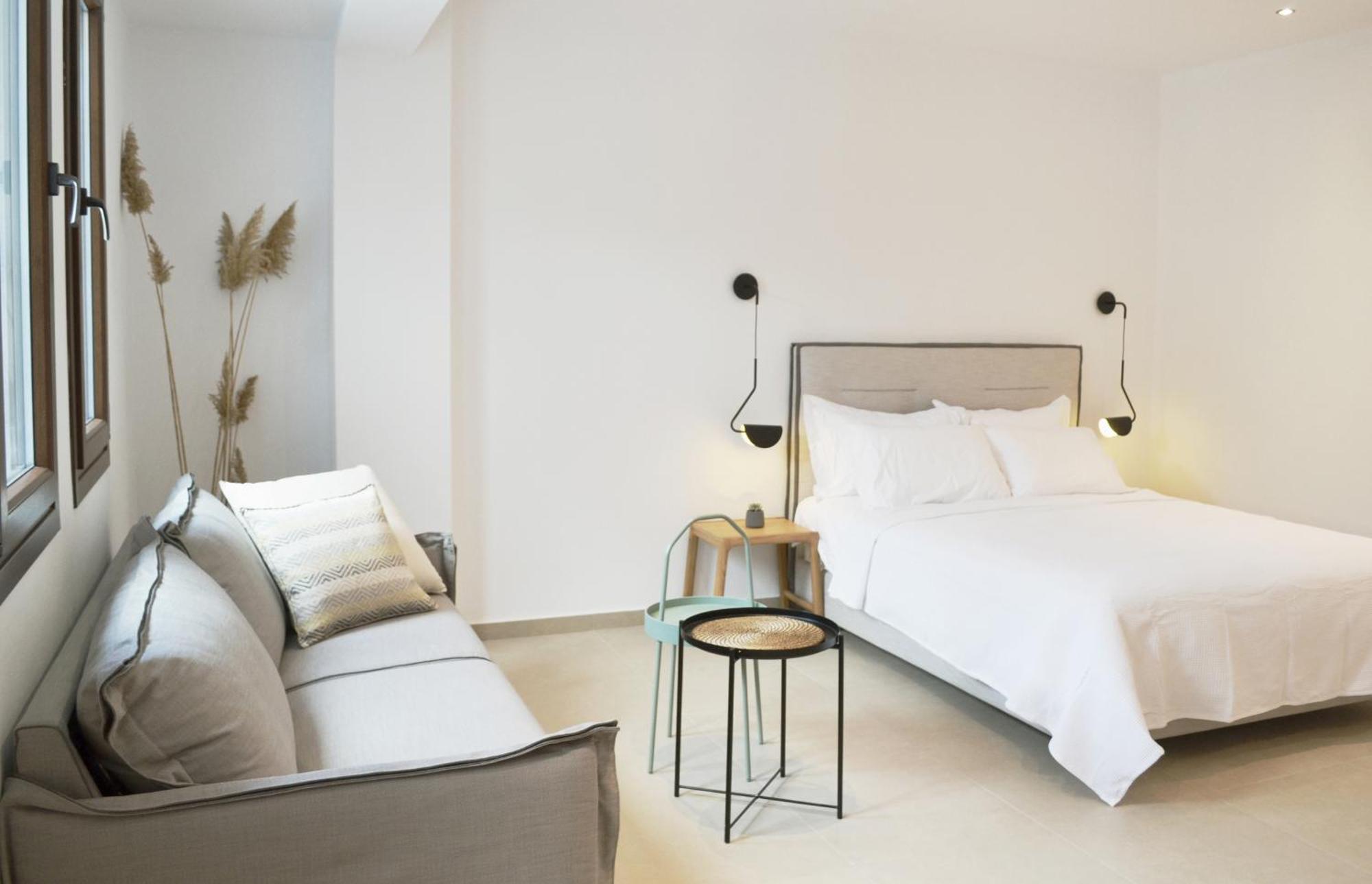 Iades Aparthotel Áfitos